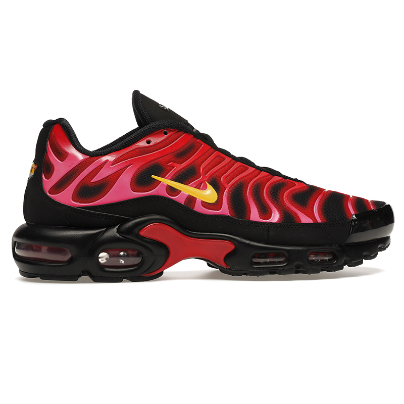nike air max plus S*p*e black